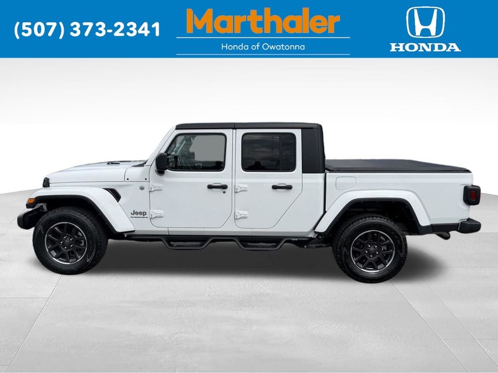 2023 Jeep Gladiator — side profile view